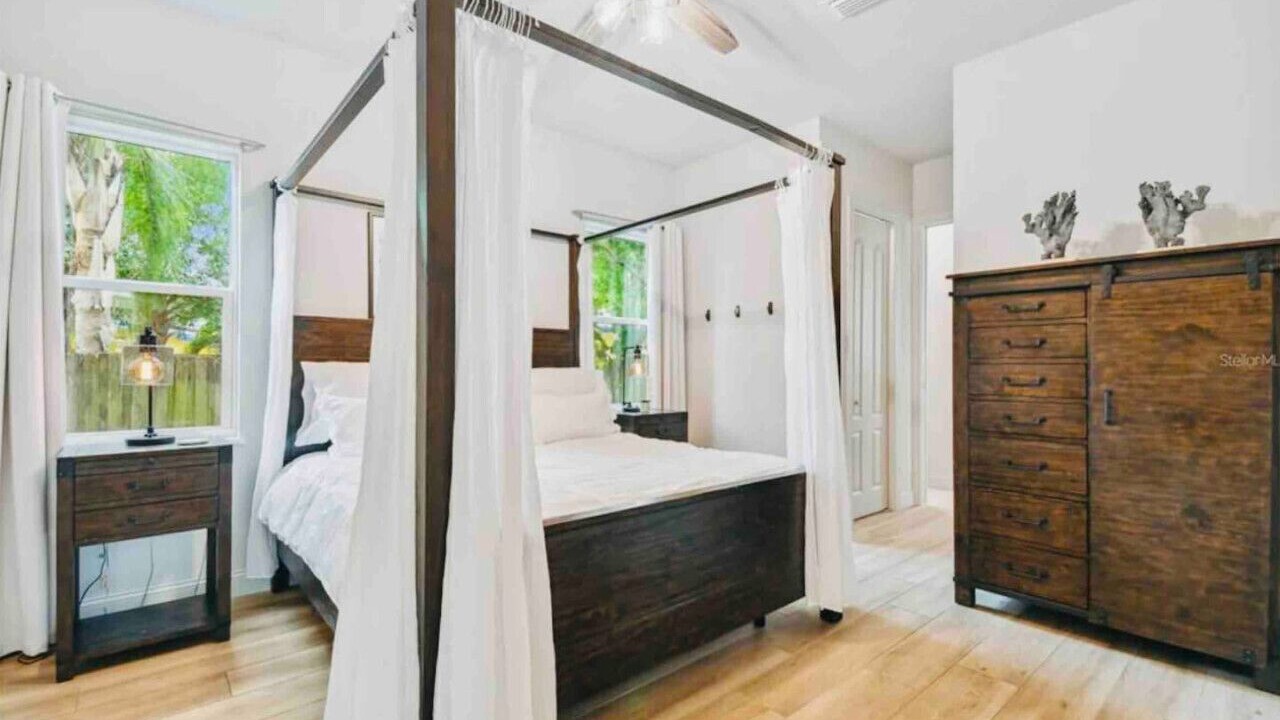 Photo of Bedroom in Gillespie Park