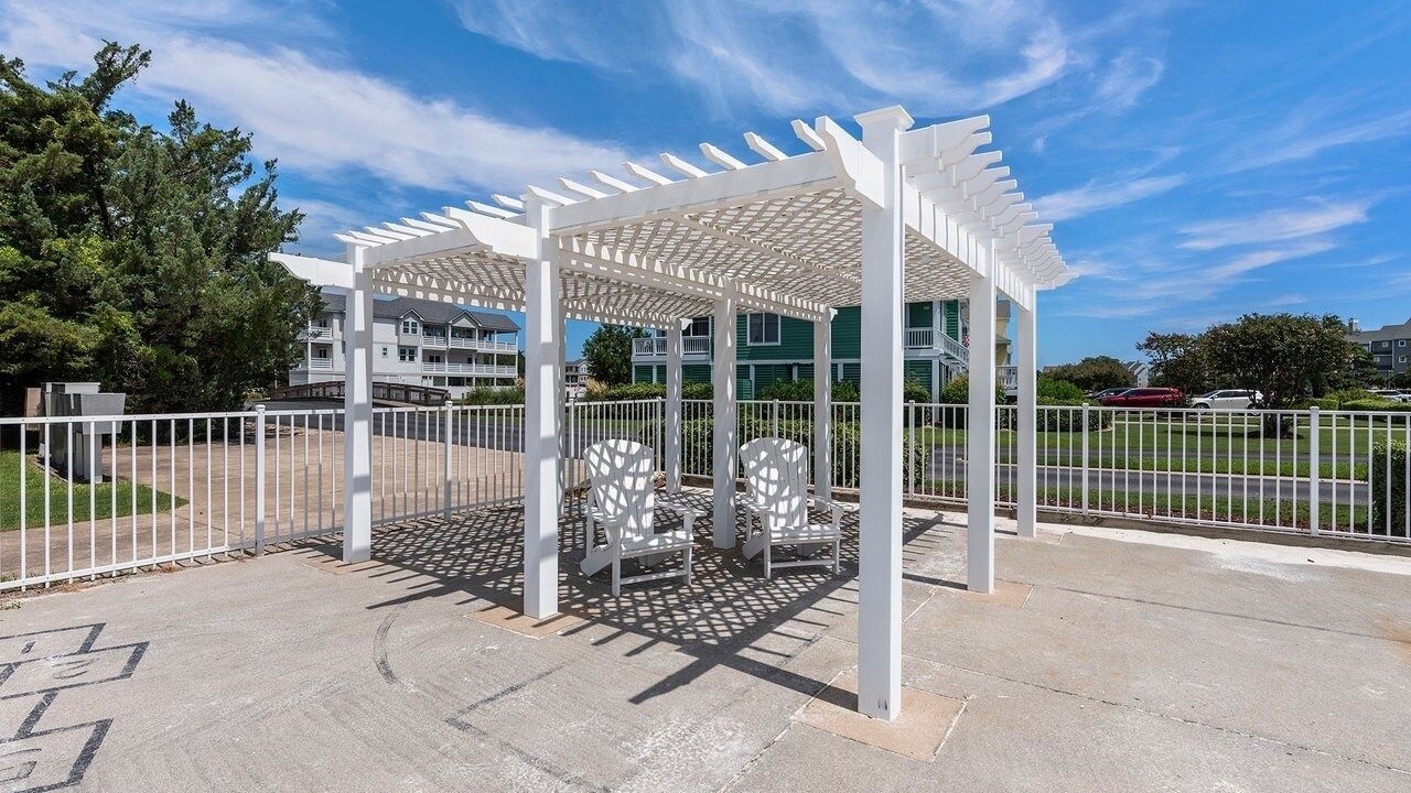 Photo of Patio Balcony in Manteo