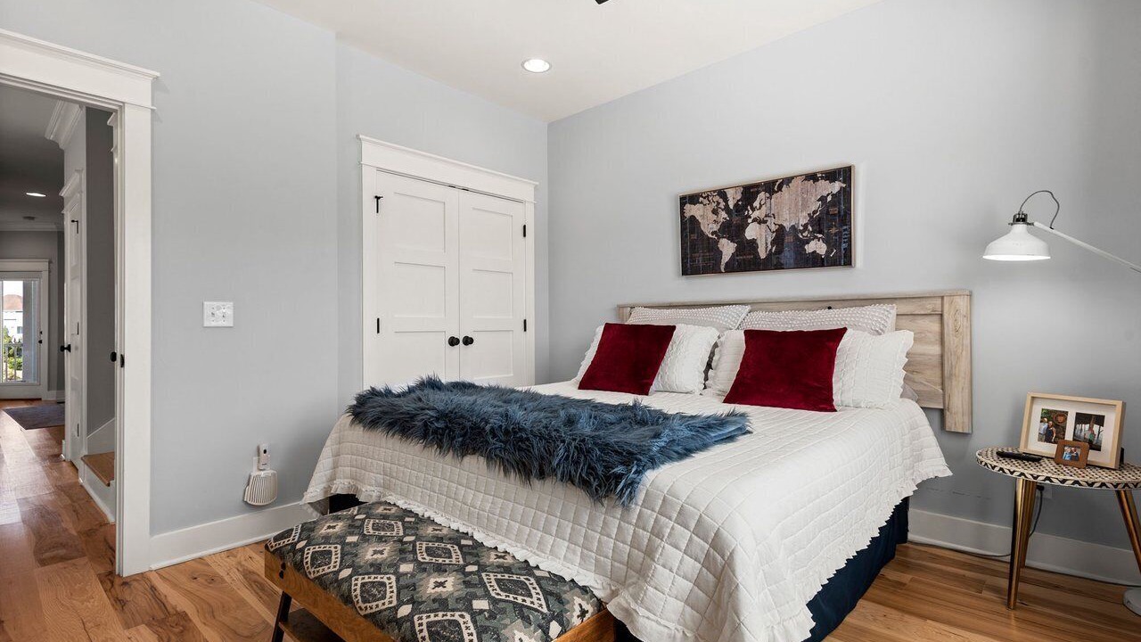 Photo of Bedroom in Manteo