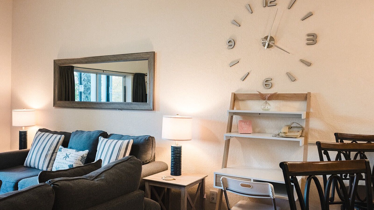 Photo of Livingroom in Bahama Bay