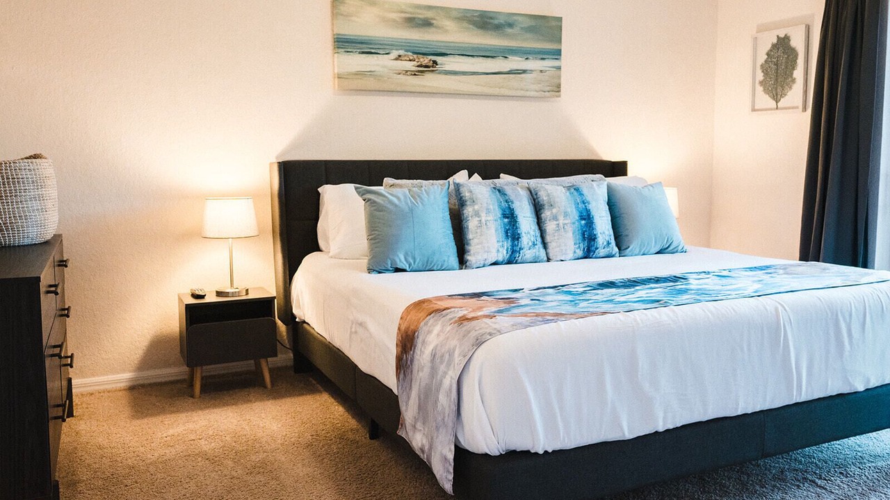 Photo of Bedroom in Bahama Bay