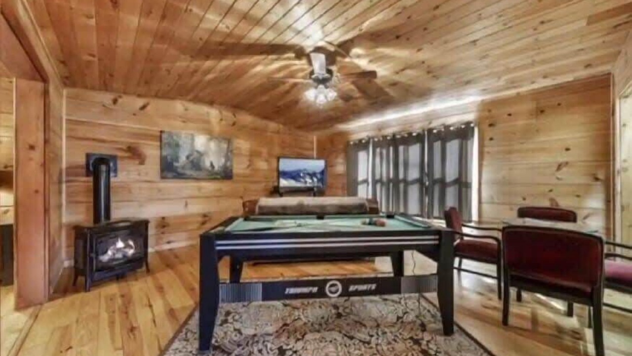 Photo of Bedroom in Crossville
