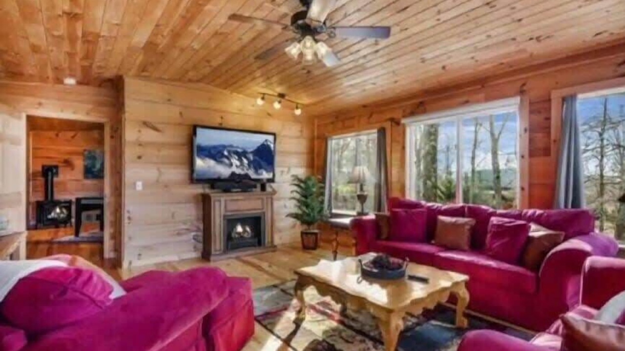 Photo of Livingroom in Crossville