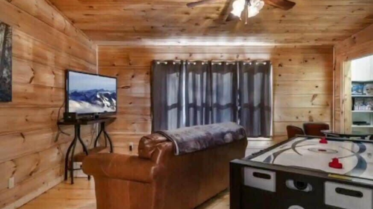 Photo of Livingroom in Crossville