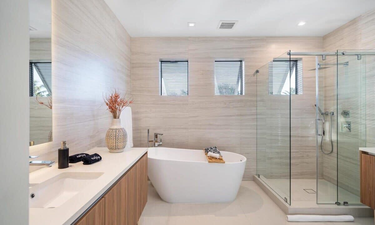 Photo of Bathroom in Riverside Park