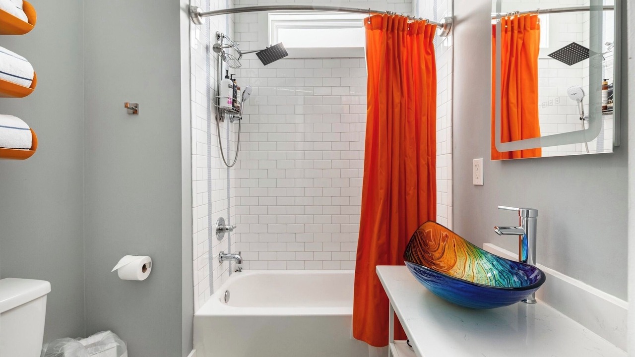 Photo of Bathroom in Lockeland Springs
