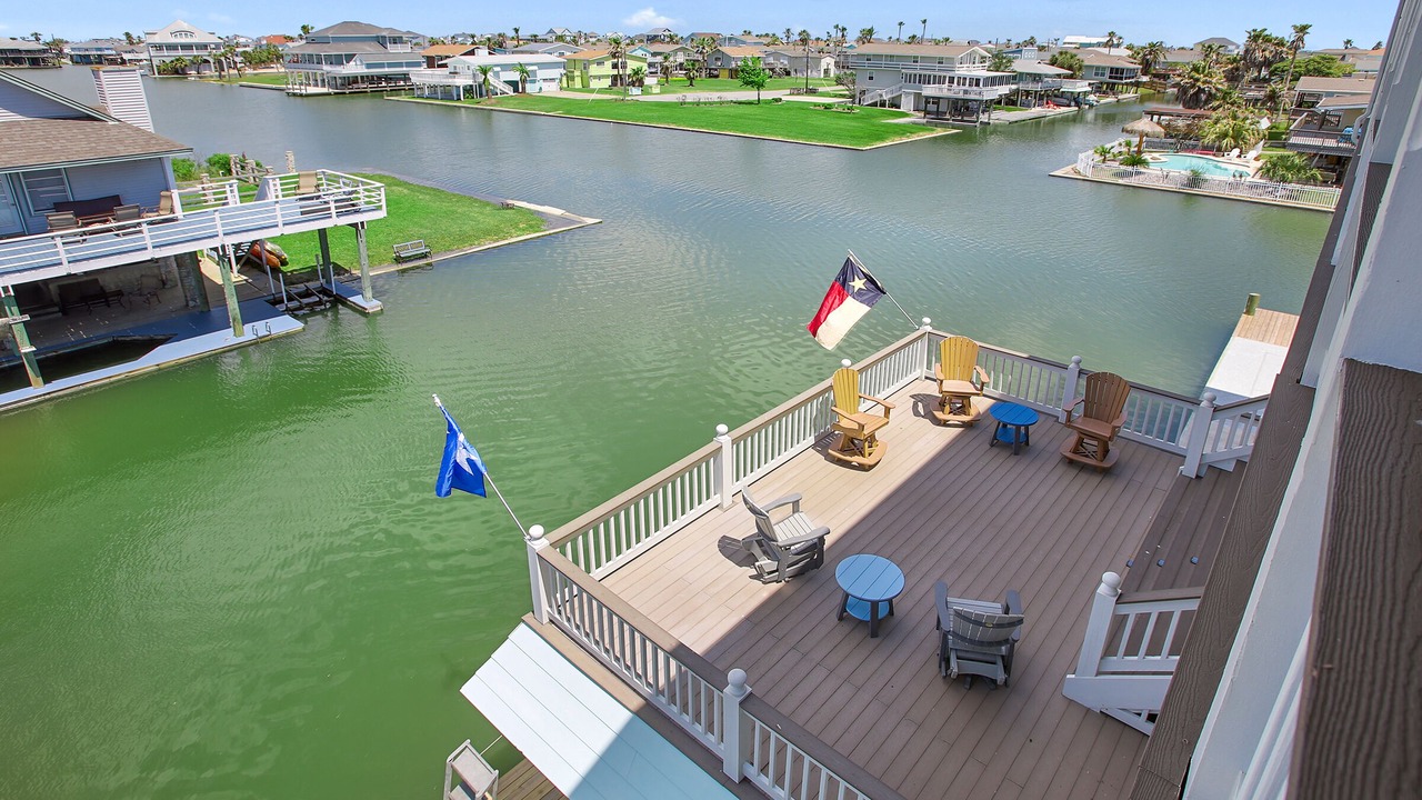 Photo of Patio Balcony in Jamaica Beach