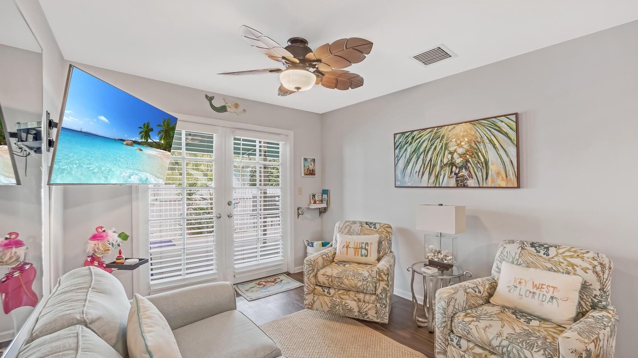 Photo of Livingroom in Truman Annex