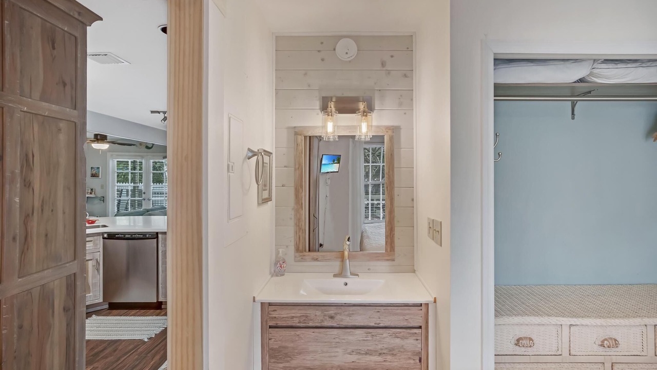 Photo of Bathroom in Truman Annex