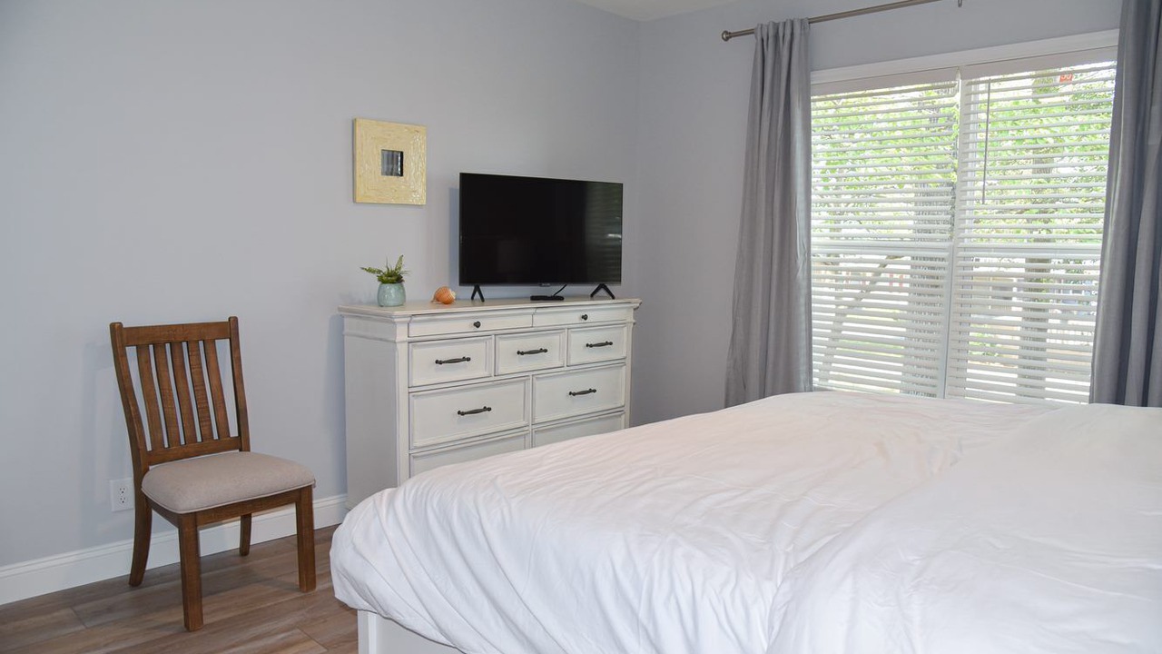 Photo of Bedroom in Long Neck