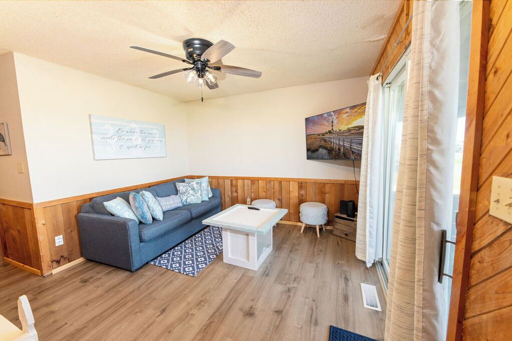 Photo of Livingroom in South Nags Head