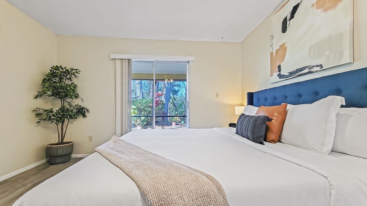 Photo of Bedroom in Wesley Chapel