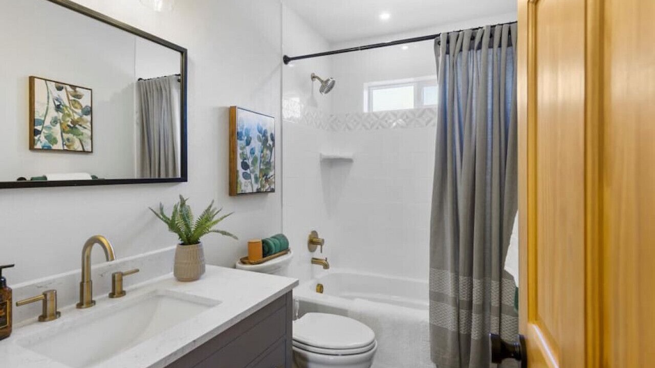 Photo of Bathroom in Monument