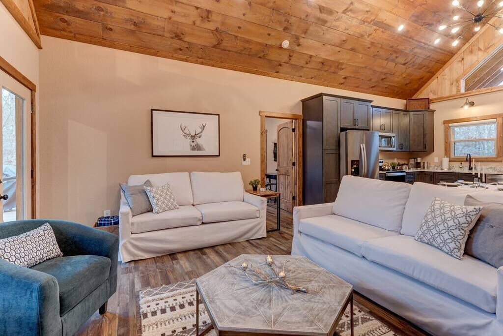 Photo of Bedroom in Ellijay