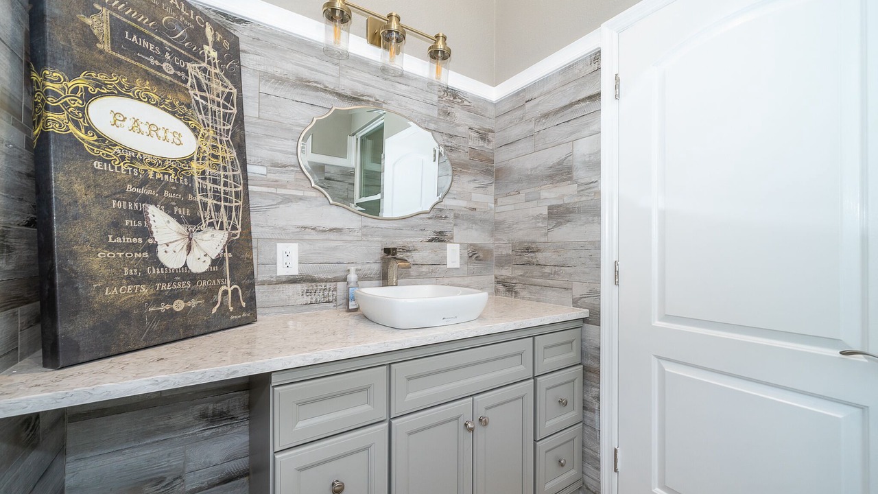 Photo of Bathroom in Davenport