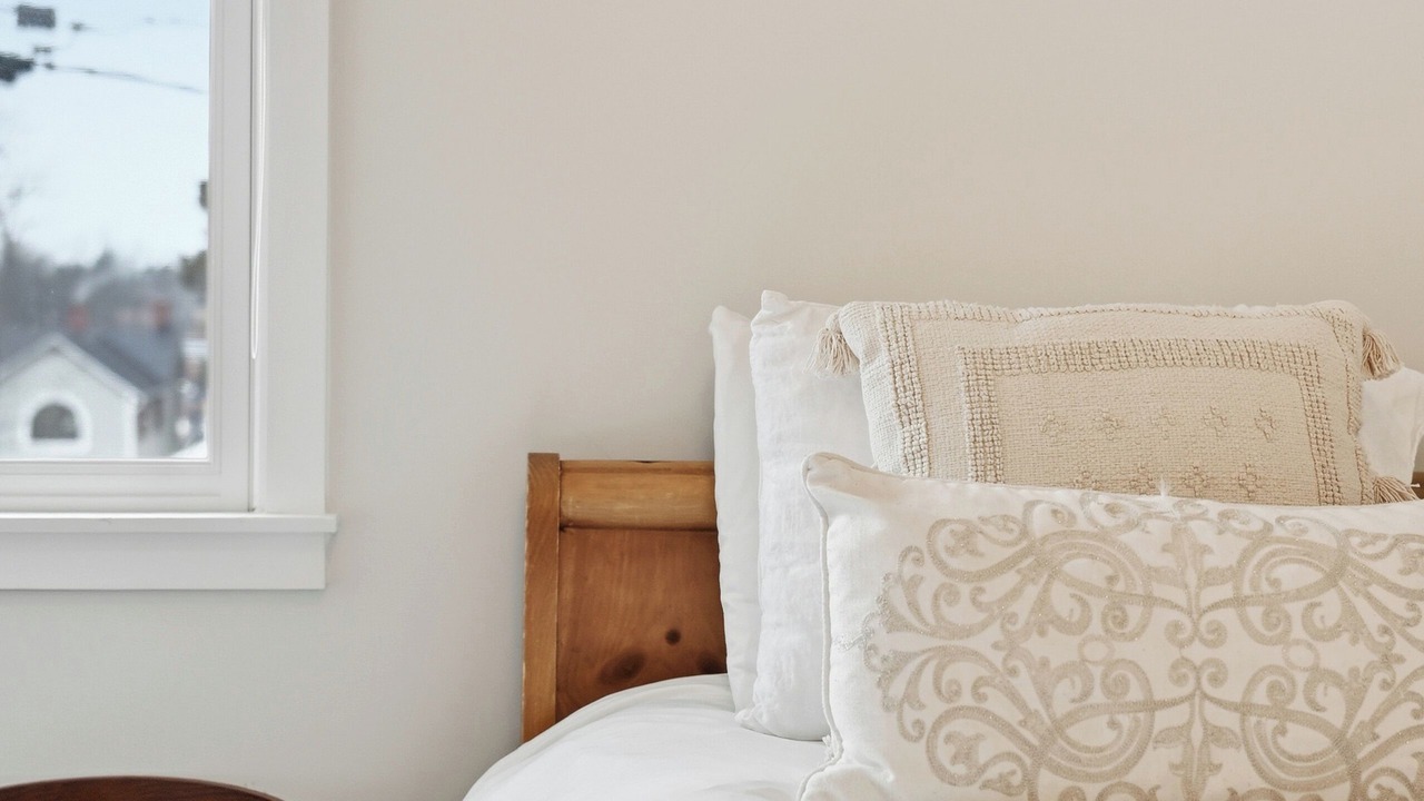 Photo of Bedroom in Leesburg's Old and Historic District