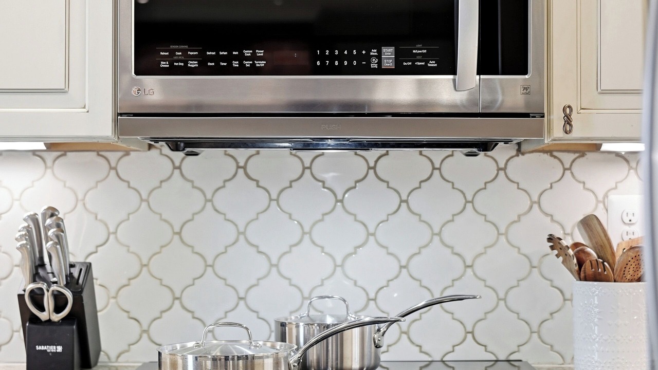Photo of Kitchen in Leesburg's Old and Historic District