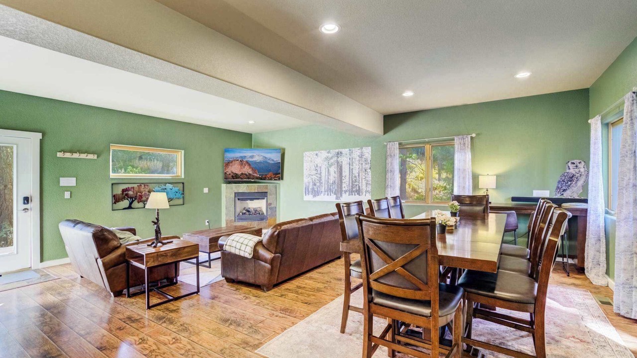 Photo of Livingroom in Cascade-Chipita Park