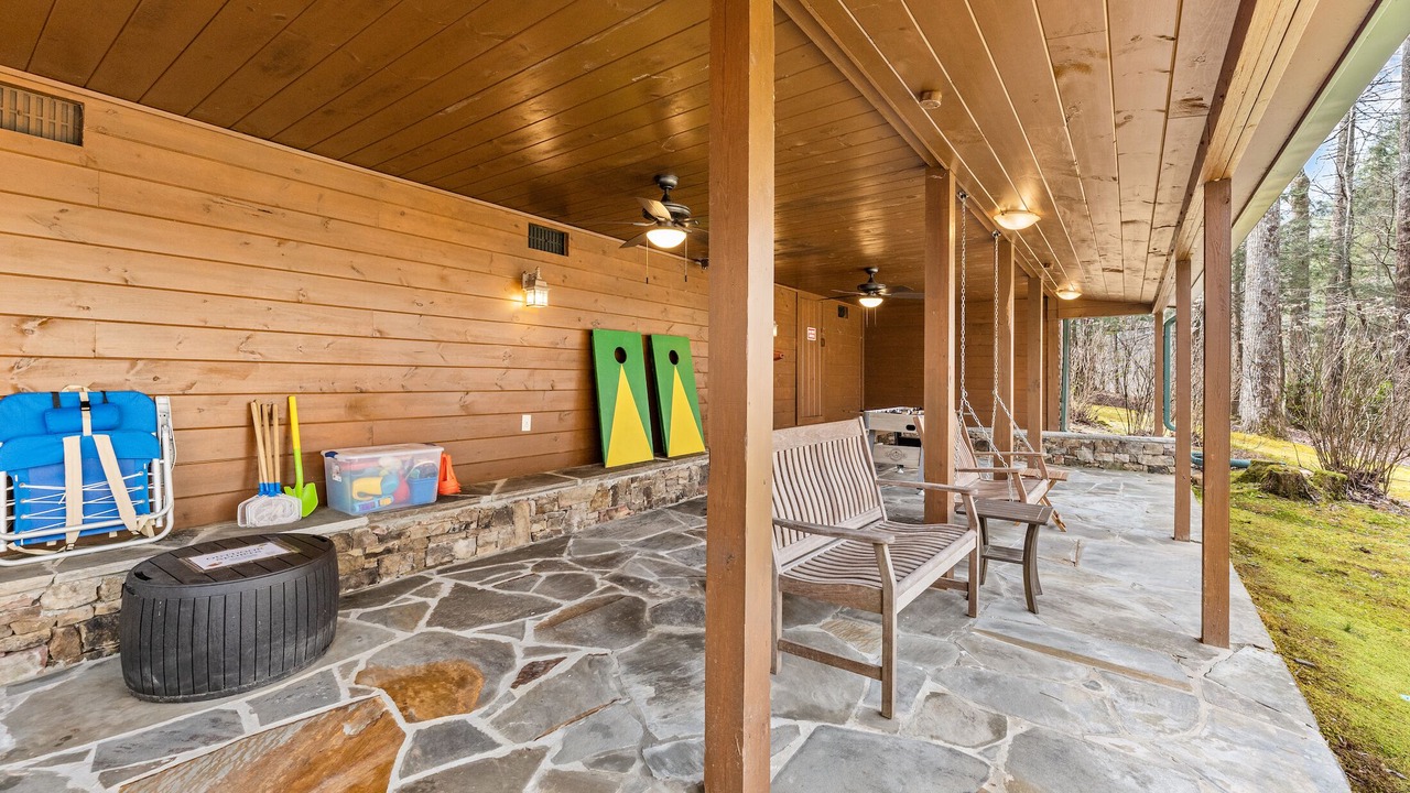 Photo of Outdoor in Cherry Log