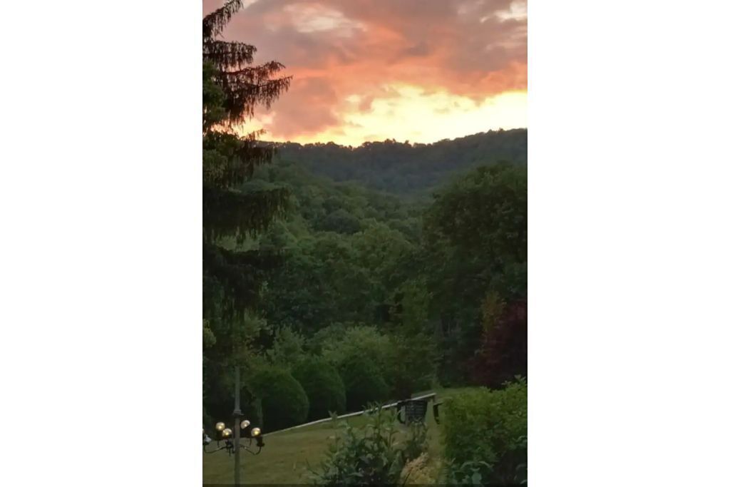 Photo of Others in Green Mountain