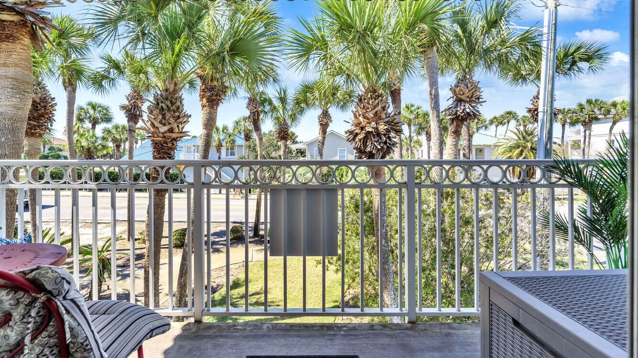 Photo of Patio Balcony in Crystal Beach