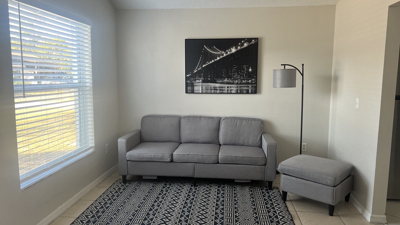 Photo of Livingroom in Lindfields