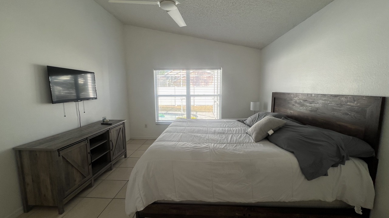 Photo of Bedroom in Lindfields