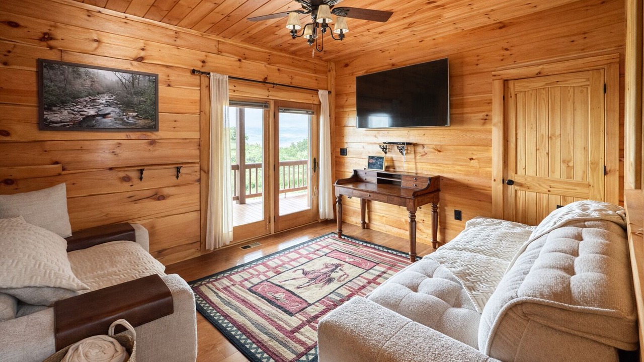 Photo of Livingroom in Dobson