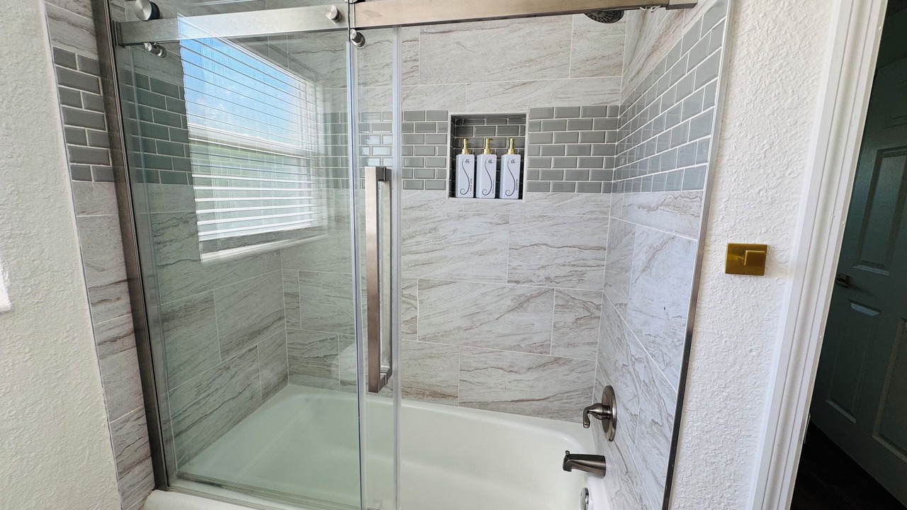 Photo of Bathroom in South Gate Ridge