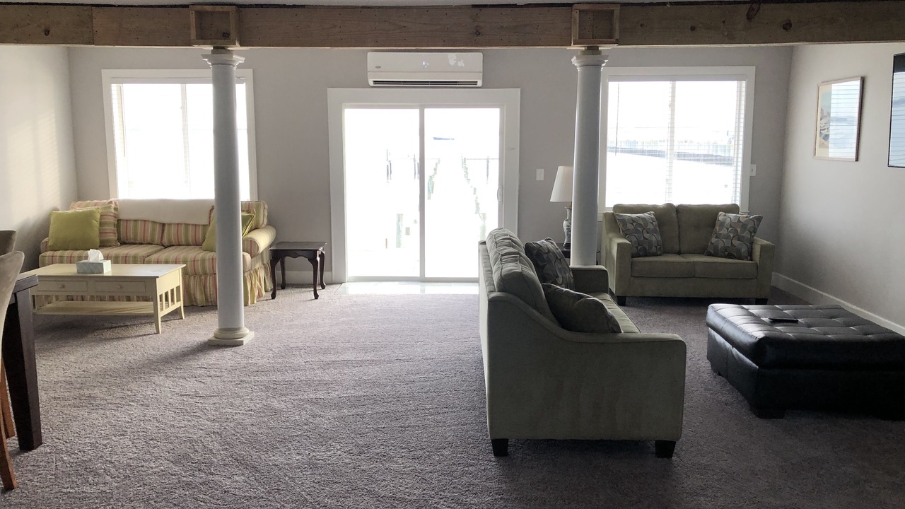 Photo of Bedroom in Willoughby Spit