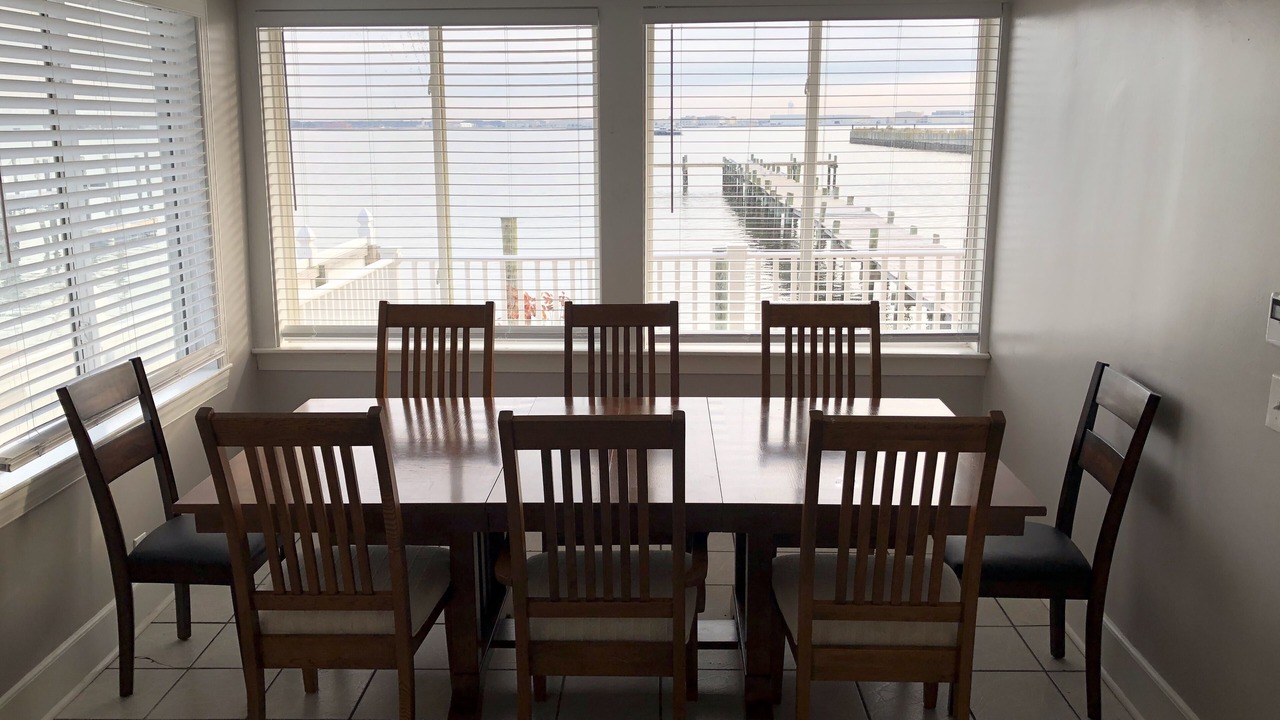 Photo of Bedroom in Willoughby Spit