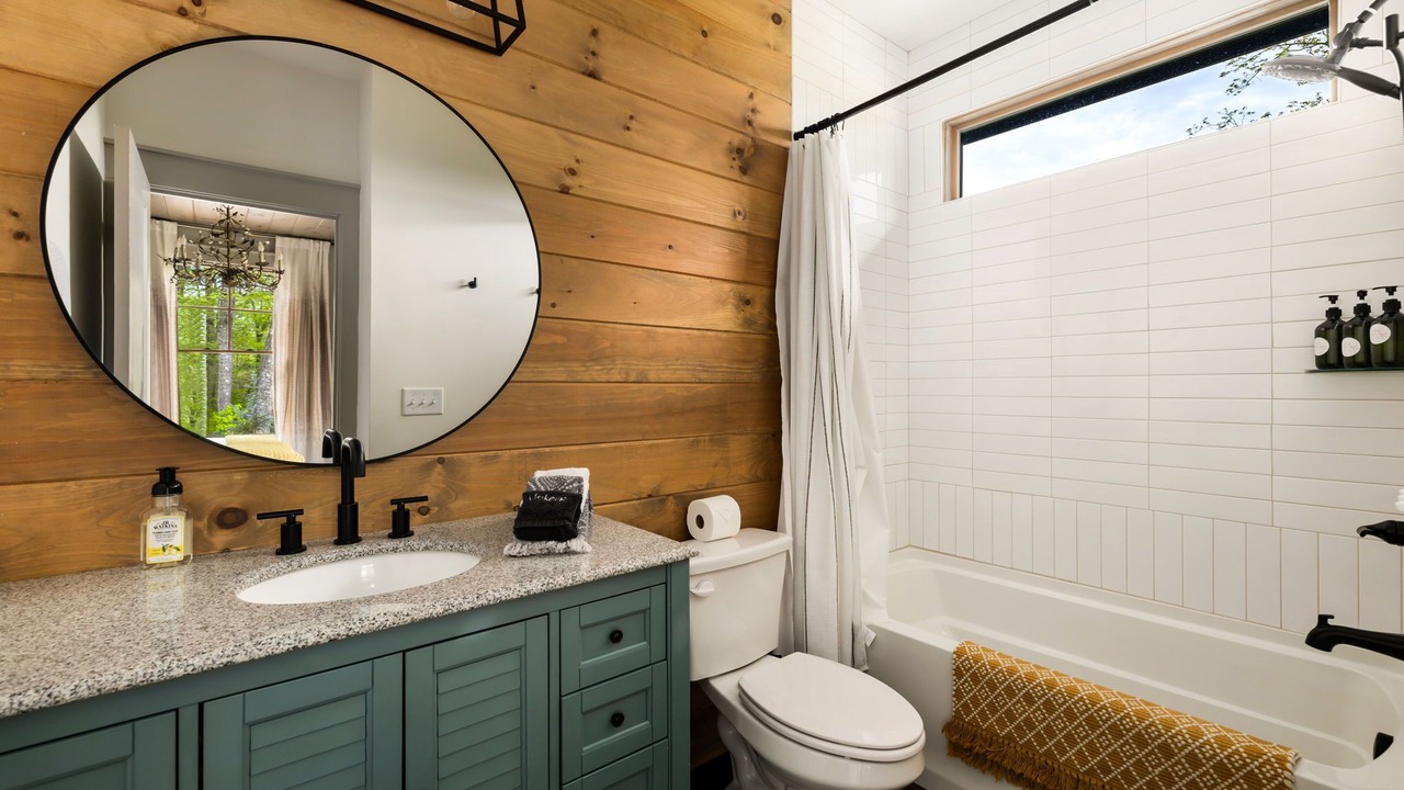 Photo of Bathroom in Ellijay