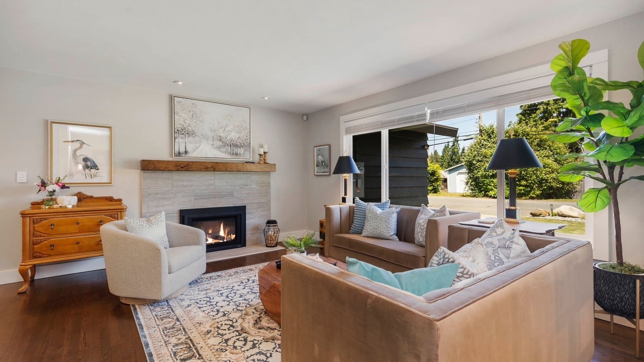 Photo of Livingroom in SeaTac