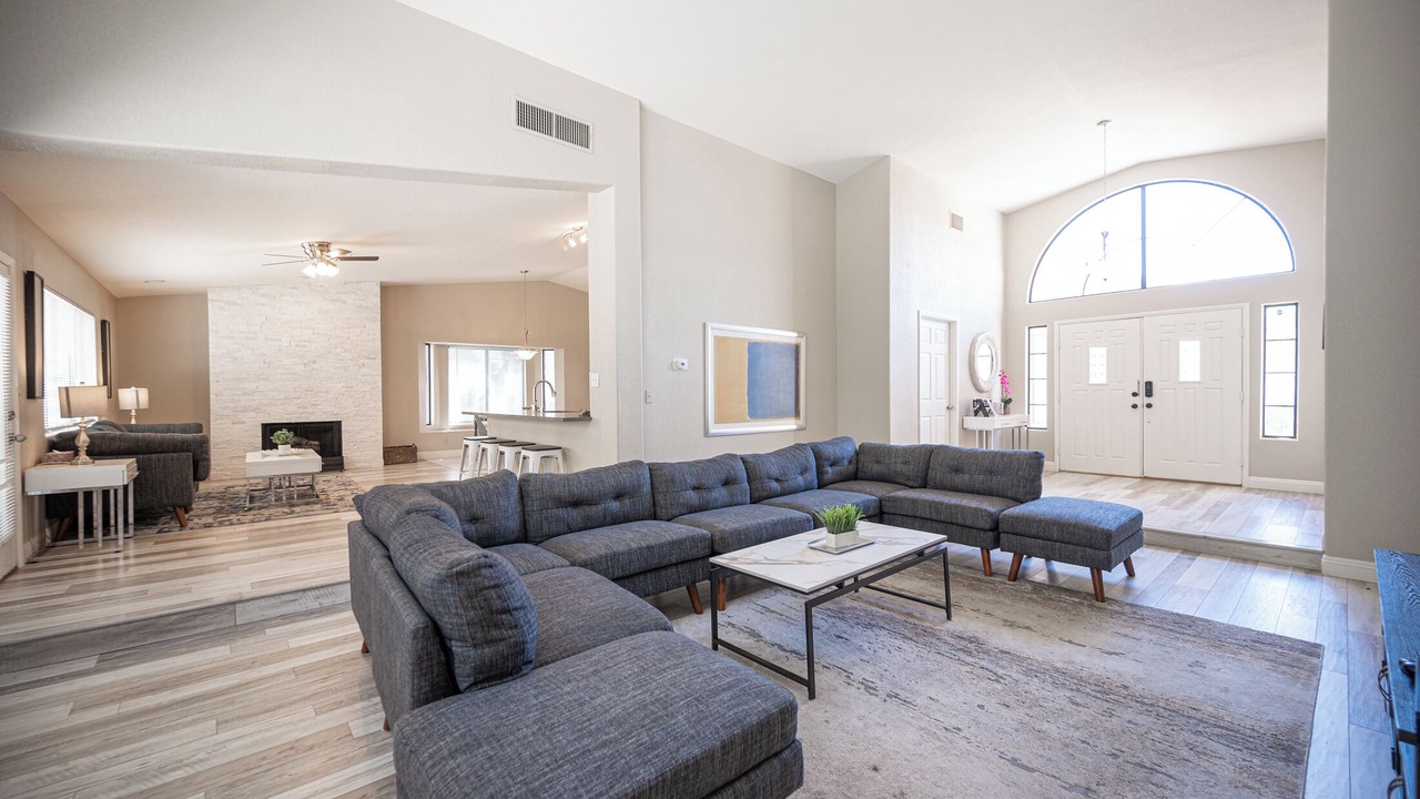 Photo of Livingroom in Green Valley North