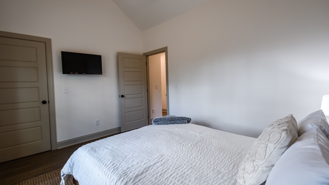 Photo of Bedroom in Ellijay