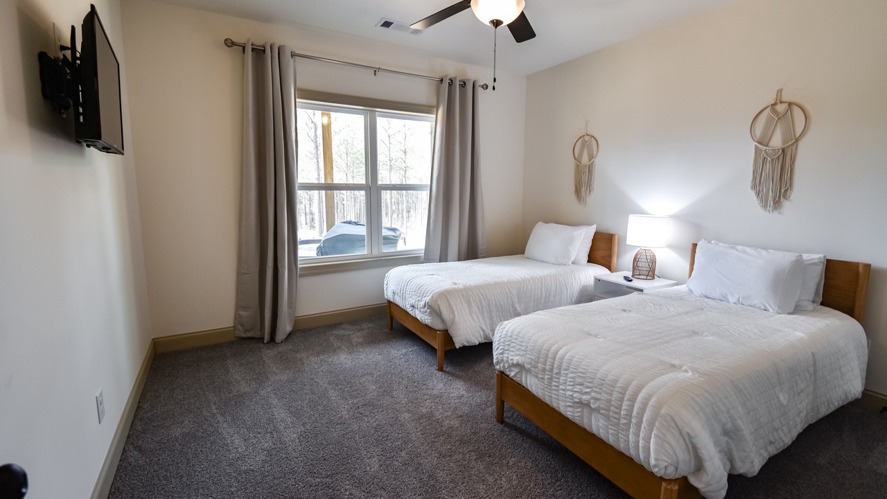 Photo of Bedroom in Ellijay