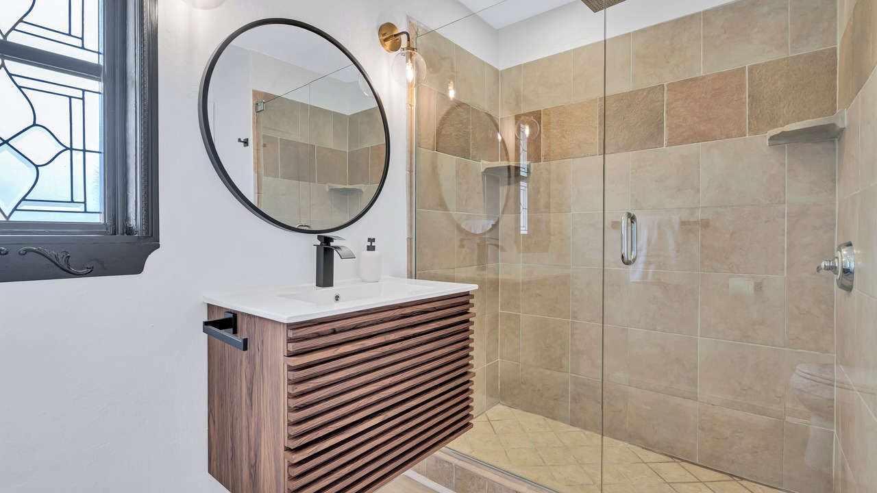 Photo of Bathroom in Biggar