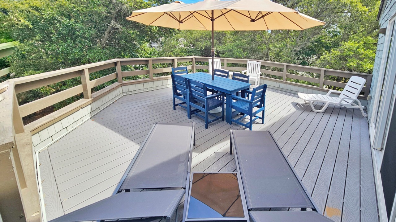 Photo of Outdoor in Corolla Light