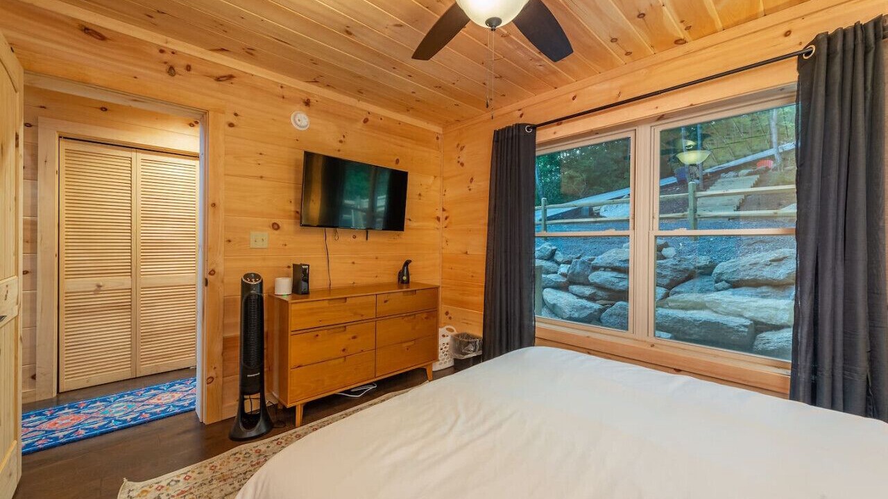 Photo of Bedroom in Fairview