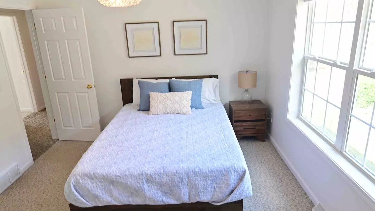 Photo of Bedroom in Saratoga Springs