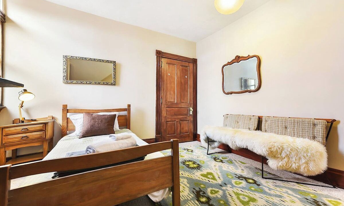 Photo of Bedroom in Pittsburgh