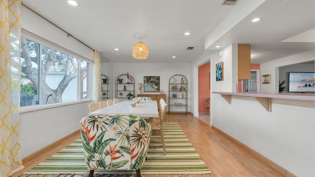 Photo of Bedroom in Greater Pinellas Point
