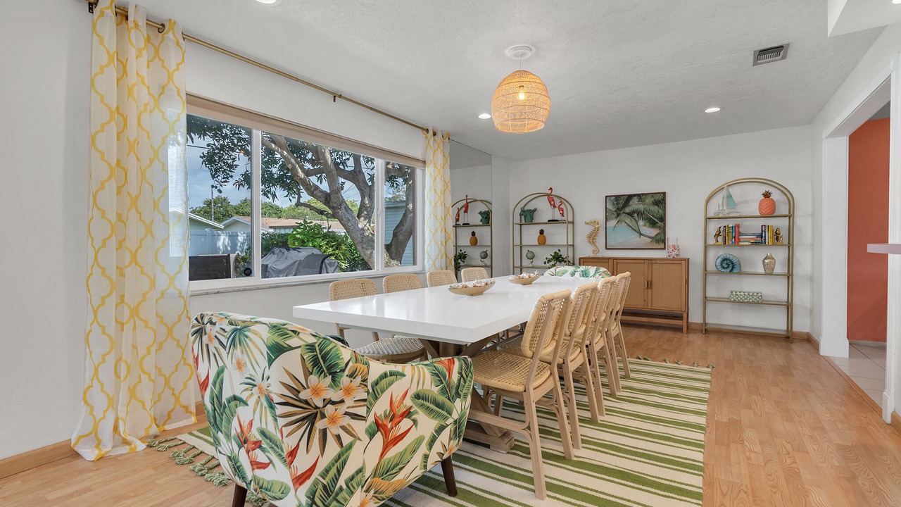 Photo of Bedroom in Greater Pinellas Point