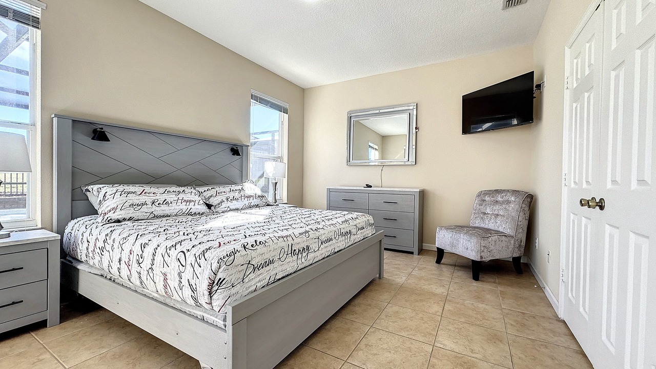 Photo of Bedroom in Windsor Palms