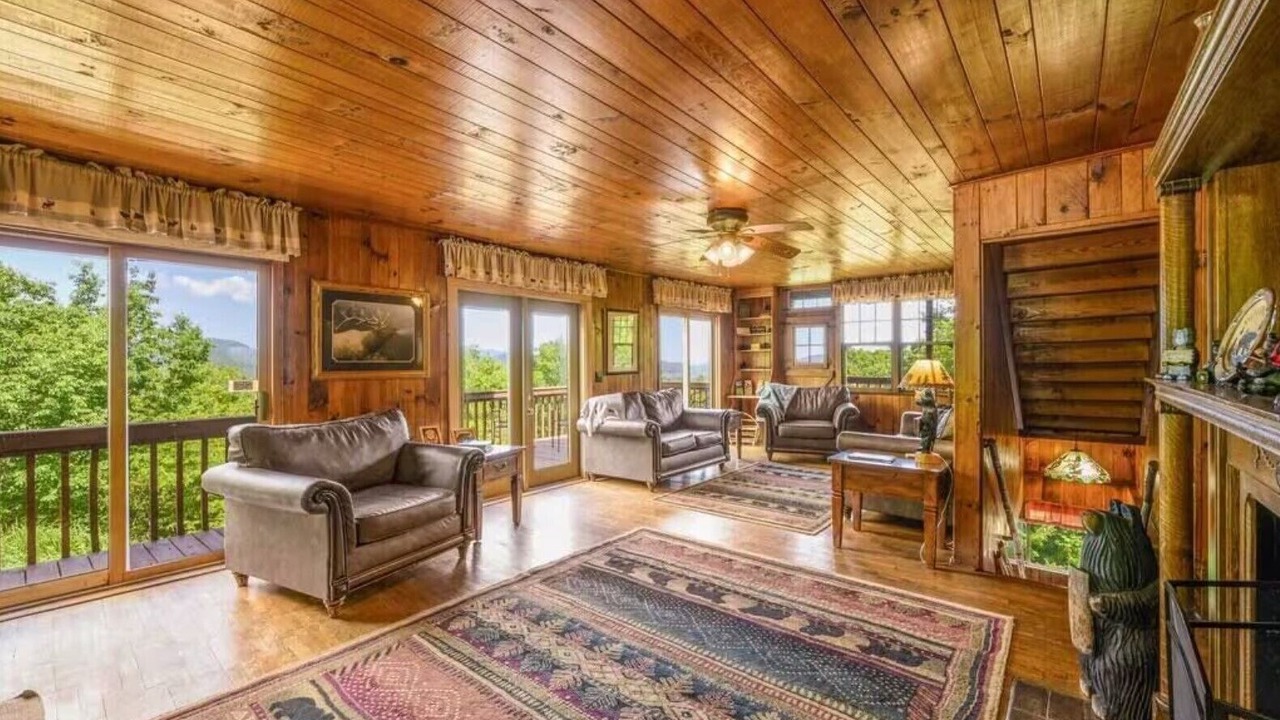 Photo of Livingroom in Wears Valley