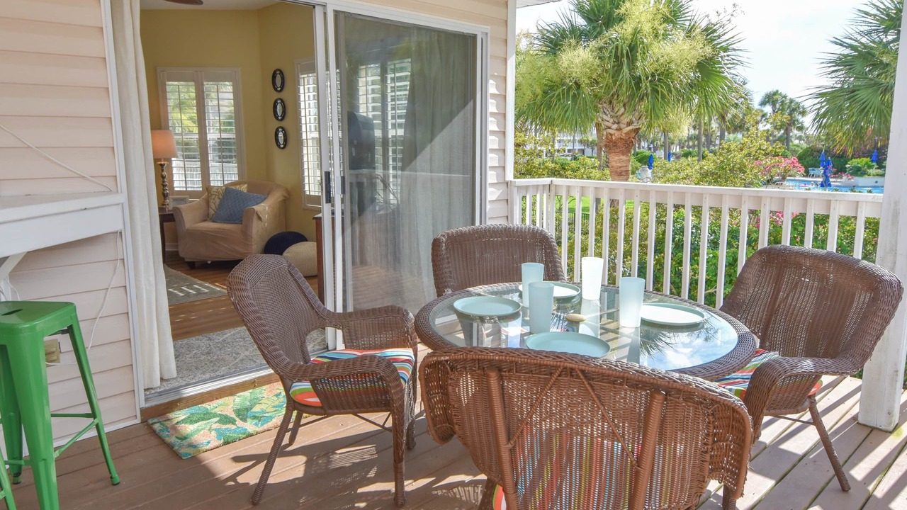 Photo of Patio Balcony in Holiday Isle