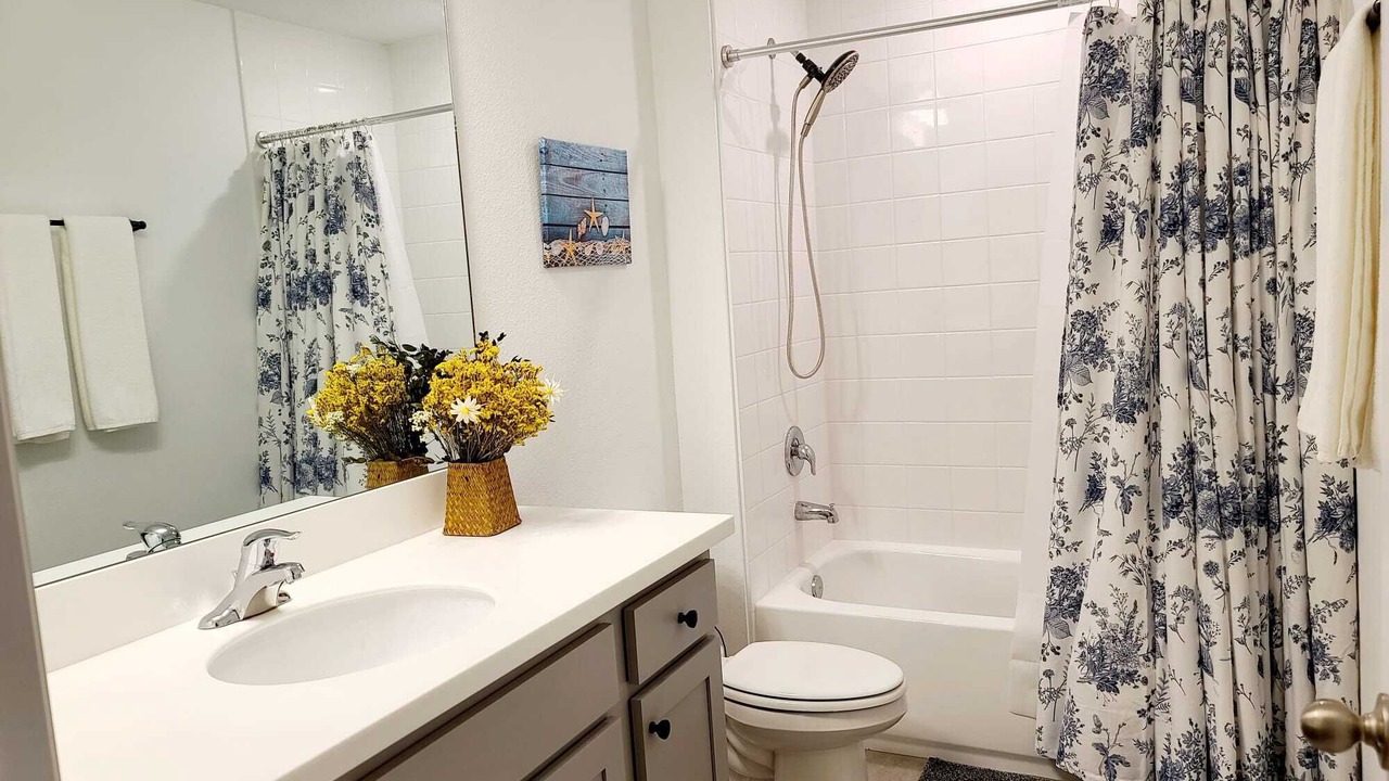 Photo of Bathroom in Davenport