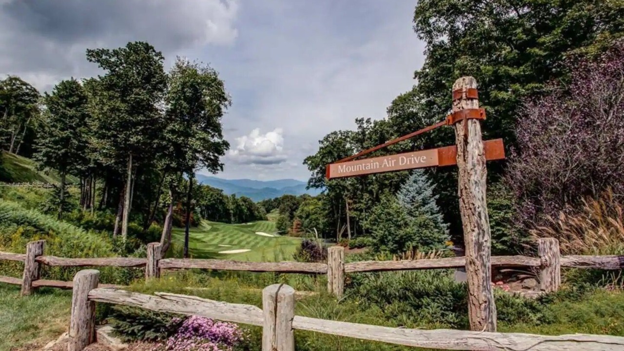 Photo of Outdoor in Mountain Air