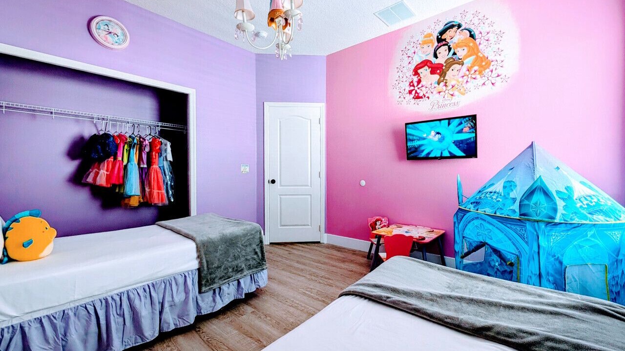 Photo of Bedroom in Tuscan Hills