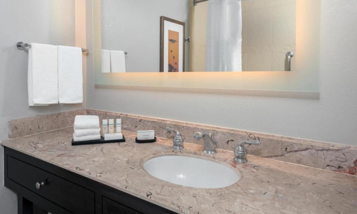 Photo of Bathroom in Park Central
